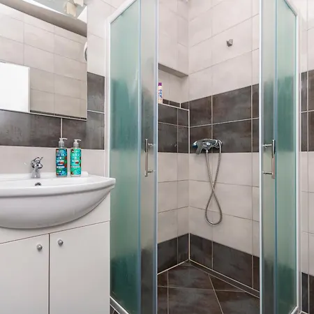 Pensionat Zoi Celina