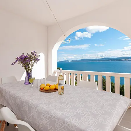 Zoi Pensionat Celina